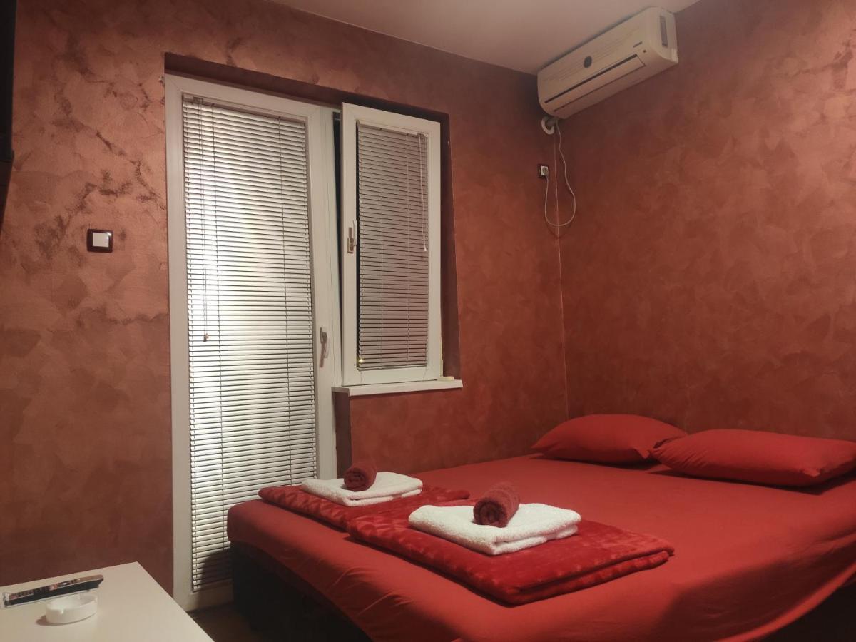 Modern Cozy Apartment Nis Exterior photo
